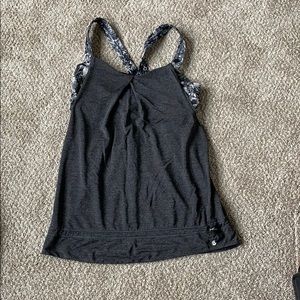 Lululemon workout tank with built in bra